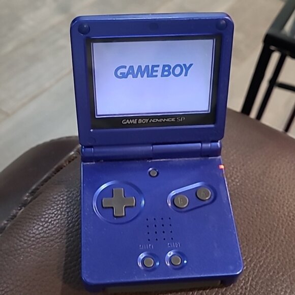 Game Boy Advance SP Top Gun Blue Missing Charger Great Working Condition - Picture 4 of 7